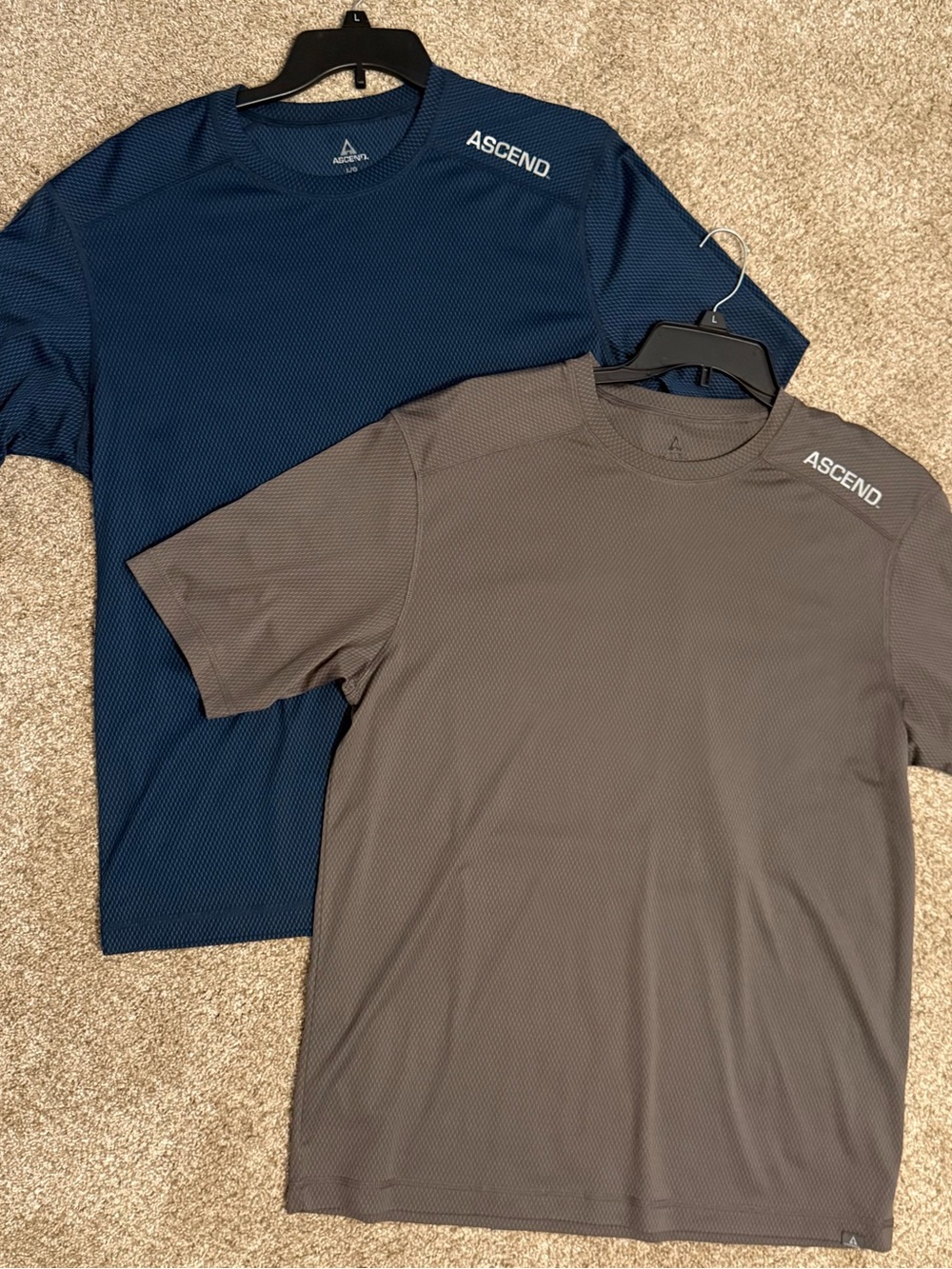 Ascend Men’s Short Sleeve Crew Tee - Blue & Gray